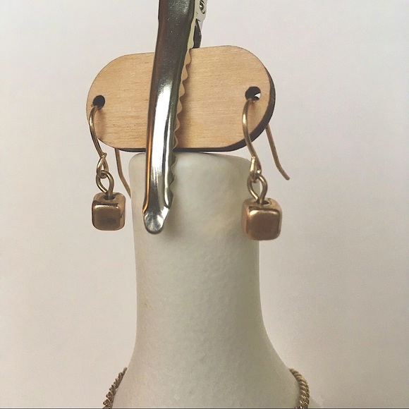 Necklace and Earring Set - Picture 4 of 6